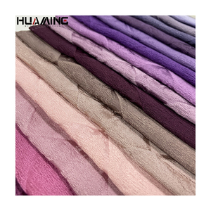 100% <span class=keywords><strong>Polyester</strong></span> Jacquard Satin Cảm Ứng Mềm Mại Bọc Vải Dệt Sợi Nhuộm Đồng Bằng Phong Cách Chống Tĩnh Tính Năng Cho Nhà Hàng Dệt May - Product Image 1