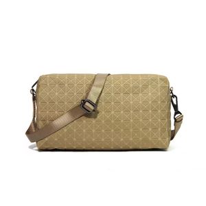 Nuevo Bolso Bandolera Mini de Moda con Textura Exquisita, Color Sólido Trenzado, Versátil y Moderno - Product Image 6