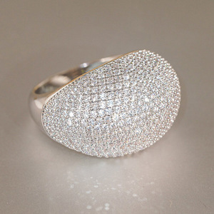 Anello Scintillante con Pavé per Donne, Elegante Gioiello da Dito alla Moda - Product Image 4