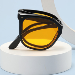 Lunettes de soleil pliables de troisième génération pour femmes, monture noire, verres jaunes, protection UV400, légères, protection solaire, pêche, sortie, mode - Product Image 1