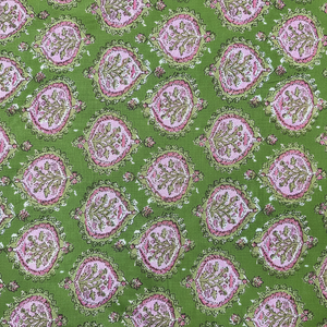 Tissu pour vêtements Bloc à la main Imprimé Designer Coton naturel 100% Tissu de course de fabricant indien - Product Image 1