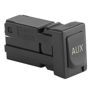 Conector de Interfaz de Audio Auxiliar Toyota de 3.5mm para Montaje en Panel para Corolla, Camry, RAV4 - Product Image 2
