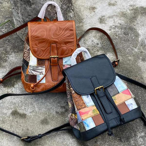 Mochilas de Mujer de Cuero Vacuno Genuino, Bolso de Hombro Clásico Vintage de Moda - Product Image 1