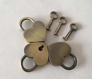 Bán buôn Chất lượng cao đầy màu sắc hình trái tim tình yêu khóa, ổ khóa với chìa khóa cho vải - Product Image 5