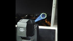 Projecteurs à tête mobile super lumineux 380W 18R Lyre avec émission verte et rouge pour les scènes, les discothèques, réductions de gros pour les agents - Product Image 6