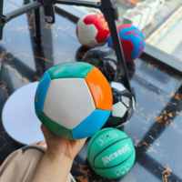 Ballons promotionnels miniatures de haute qualité avec logo personnalisé, designs sportifs tendance pour cadeaux d'entreprise, souvenirs, idéaux pour les faveurs