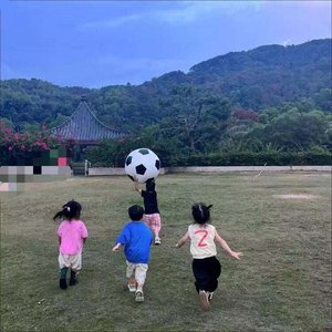 Balón de fútbol inflable para niños y guarderías, juguete interactivo ligero para mayores de 61 años, origen China Hy-3693 - Product Image 2
