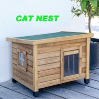 Nichoir extérieur en bois massif pour chat avec pieds surélevés, fenêtre latérale et toit résistant aux intempéries, abri de 57 cm pour chats sur patios et porches