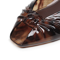 Sandales mules transparentes tendance en PVC pour femme, à bout carré ouvert, avec nœud torsadé à l'avant, talon moyen, multicolores, vente en gros