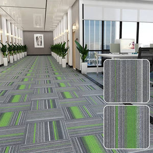 Baldosas de Moqueta Comerciales de 50x50 y 60x60 |   Baldosas de Nailon para Oficina en Gris y Diseños Geométricos - Product Image 1