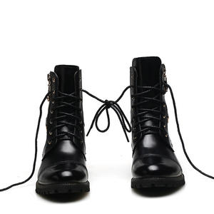 Chaussures de moto au design dernier cri, confortables, en cuir, pour la course moto, chaussures en cuir montantes de style professionnel - Product Image 3