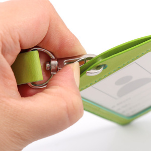Porte-badge en cuir PU à double affichage pour entrepôt, avec fenêtre transparente et sangle de cou amovible, pour permis de travail - Vente en gros de papeterie - Product Image 4