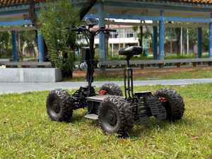 Scooter tout-terrain 4x4 haute puissance, directement de l'usine, véhicule de montagne et de neige, patrouille et chasse, moteur 4x2500W pour une puissance optimale - Product Image 3