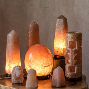 Lampe de sel de l'Himalaya cylindrique de luxe 2026, décoration sculptée écologique en forme de tour haute pour les intérieurs modernes - Product Image 1