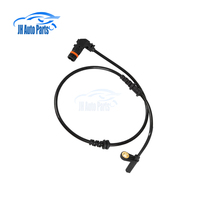 Capteur ABS Capteur de vitesse de roue 2049052905 2049057900 A2049052905 A2049057900 pour Mercedes-Benz