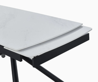 Mesa de Comedor Extensible Gris Moderna con Diseño Elegante y Patas Estables para Uso en el Hogar, Hotel y Oficina