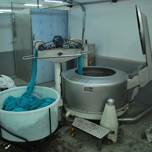 Máquina hidráulica extractora de nueva condición para fabricación textil para plantas y fábricas - Product Image 3