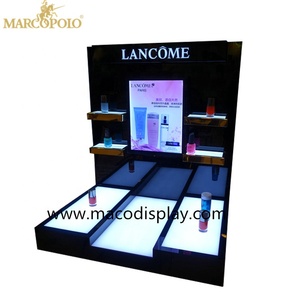 Superior Nhà Máy Truy Cập Hàng Đầu Acrylic Mỹ Phẩm Hiển Thị Đứng Với Ánh Sáng LED - Product Image 2