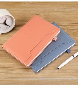 Carnet de notes A5 en cuir PU de qualité supérieure avec logo personnalisé, 100 feuilles, reliure cousue pour usage professionnel et bureautique - Product Image 4
