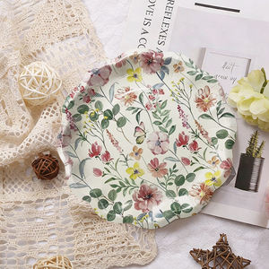 Assiettes en papier jetables à motif floral, durables, pour la décoration de fêtes, mariages, dîners à domicile, 10,5 pouces de diamètre, 300 g, 16 pièces par sac - Product Image 2