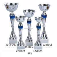 Trophées de football et de tennis américains personnalisables en gros Style européen Metal Award