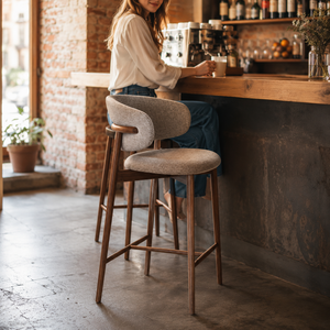 Taburete <span class=keywords><strong>de</strong></span> <span class=keywords><strong>Barra</strong></span> para Isla <span class=keywords><strong>de</strong></span> Cocina, Estilo Nórdico Moderno <span class=keywords><strong>de</strong></span> Mediados <span class=keywords><strong>de</strong></span> Siglo, <span class=keywords><strong>con</strong></span> Estructura <span class=keywords><strong>de</strong></span> Madera Sólida y Tapicería <span class=keywords><strong>de</strong></span> Tela, Altura <span class=keywords><strong>de</strong></span> <span class=keywords><strong>Barra</strong></span>, Venta al Por Mayor - Product Image 1