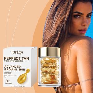 Capsules Perfect Tan avec ginseng, acide hyaluronique et peptides pour un éclat naturel, nourrissent la peau, unifient le teint et donnent un aspect radieux. - Product Image 1