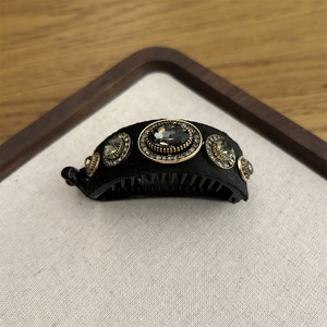 Barrette à cheveux en acrylique pour femme, style queue de cheval basse, avec strass et perles, décorée de perles noires, barrette semi-circulaire pour queue de cheval - Product Image 5