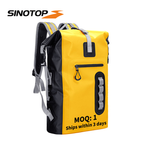 SINOTOP Premium 500D PVC Bâche 20L Sac à Dos de Randonnée Étanche Roll Top <span class=keywords><strong>pour</strong></span> Hommes, Activités de Plein Air et Camping - Product Image 1
