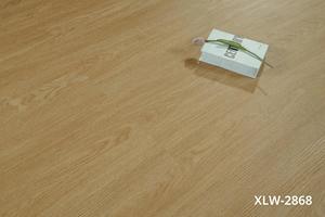Suelo Vinílico SPC Rígido con Acabado de Madera, Material de PVC, Tratamiento de Superficie Tipo Parqué, Fácil Instalación con Sistema de Clic, para Uso Residencial - Product Image 4