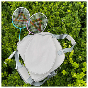 Sac de sport PLAYMAX personnalisé, nouveau modèle Oxford imperméable, grande capacité 30-40L, pour badminton et tennis, fermeture éclair minimaliste, bandoulière - Product Image 2