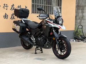 Moto tout-terrain <span class=keywords><strong>Suzuki</strong></span> <span class=keywords><strong>V</strong></span>-<span class=keywords><strong>Strom</strong></span> <span class=keywords><strong>250</strong></span> (DL250) d'occasion, moteur bicylindre en parallèle de 248 cm3 et ABS - Product Image 6