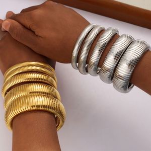 Pulsera de acero inoxidable para hombre, lista para enviar, estructura de cúpula, brazalete, regalo navideño para mujer, sin níquel. - Product Image 2