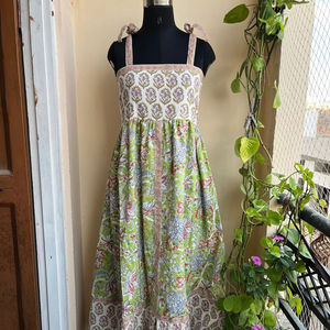 Robe imprimée bloc à la main tuniques indiennes robe longue en coton indien imprimé à la main robe sans manches à bretelles réglables en coton indien - Product Image 1