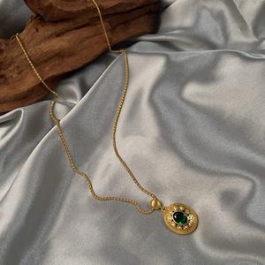 Collier en argent pur S925 de conception transfrontalière européenne et américaine vintage avec six étoiles serties d'étoiles vintage, idée de cadeau tendance - Product Image 1