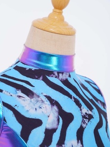 Haut de danse de luxe pour filles de 6 à 16 ans, style ballroom jazz, haut court métallisé, costume de scène pour spectacles et cours de danse - Product Image 3