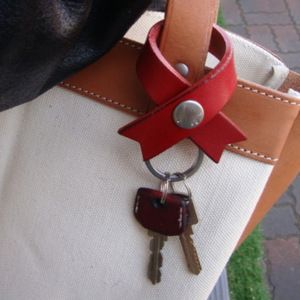 Customizable <b>leather</b> <b>keychains</b>, bow-shaped bag charms, Japanese and Korean minimalist style <b>keychains</b>, logo printing available. - Product Image 1