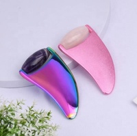 Outil de Gua Sha en Quartz Rose Naturel, Pierre de Massage Facial en Forme de Cœur pour Soins de la Peau