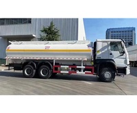 Camions-citernes Howo 6x4 multi-compartiments pour le transport séparé d'essence et de diesel en Afrique, à vendre