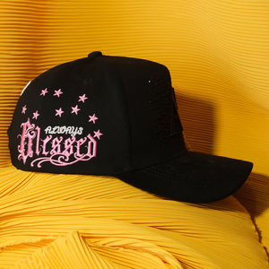 Gorra de 5 Paneles con Forro de Satén, Diseño Nuevo, Ángel Guardián, Bordado 3D con Pedrería, Personalizable con Logotipo, Gorras de Gamuza Bordadas - Product Image 4