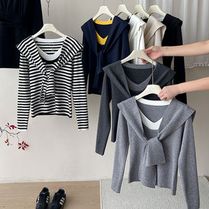 Женский трикотажный свитер и шаль - Product Image 4