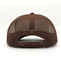Gorra Trucker Snapback Personalizada de Dos Tonos con Parche de Chocolate Bordado y Malla Trasera para Marcas de Moda