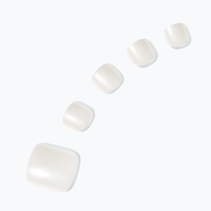 Dessing Diva Mellow Uñas Artificiales Pedicura Set - Product Image 1