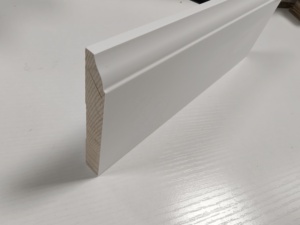 Plinthe Moderne en Bois Massif et MDF de Pin, Modèle Radiate à Jointure à Doigts, Moulure Écologique en Bois - Product Image 2