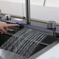Évier de cuisine cascade en acier inoxydable SUS304, cuve unique avec rince-verre, finition Nano PVD gris anthracite, pour projets hôteliers de luxe