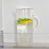 Carafe et pichet en plastique transparent de 1,6 L avec poignée et couvercle pour eau, jus, thé glacé, bière