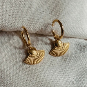 Pendientes Colgantes en Forma <span class=keywords><strong>de</strong></span> Abanico, Chapados en <span class=keywords><strong>Oro</strong></span> <span class=keywords><strong>de</strong></span> 18K, Bonitos y Modernos, <span class=keywords><strong>de</strong></span> Acero Inoxidable, para Mujer, Accesorios <span class=keywords><strong>de</strong></span> Regalo - Product Image 4