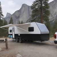 Caravane tout-terrain WCARE 22FT 4x4 avec cuisine coulissante, suspension indépendante, grand lit familial pour le camping hors réseau