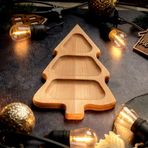 Bandeja de Servir Navideña de Madera de Cerezo Hecha a Mano, Bandeja de Servir Festiva de Madera Natural con Forma de Árbol Única, Estilo Rústico - Product Image 1