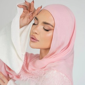 ผ้าพันคอผ้าฝ้ายแต่งลูกไม้ยาวอเนกประสงค์สำหรับผู้หญิง ฮิญาบ ผ้าคลุมศีรษะ แฟชั่นชาติพันธุ์มาเลย์ตะวันออกกลาง สำหรับทุกฤดูกาล - Product Image 3